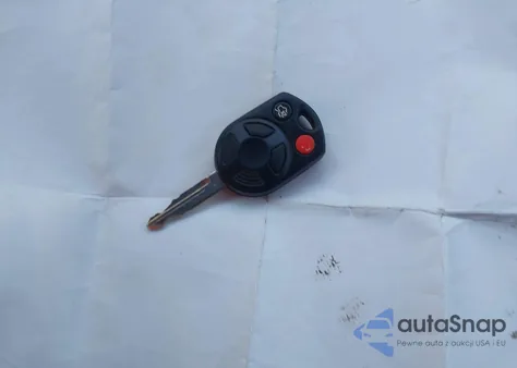 2010 Ford Escape Xlt z USA, uszkodzony, nr VIN 1FMCU9DG9AKA87993